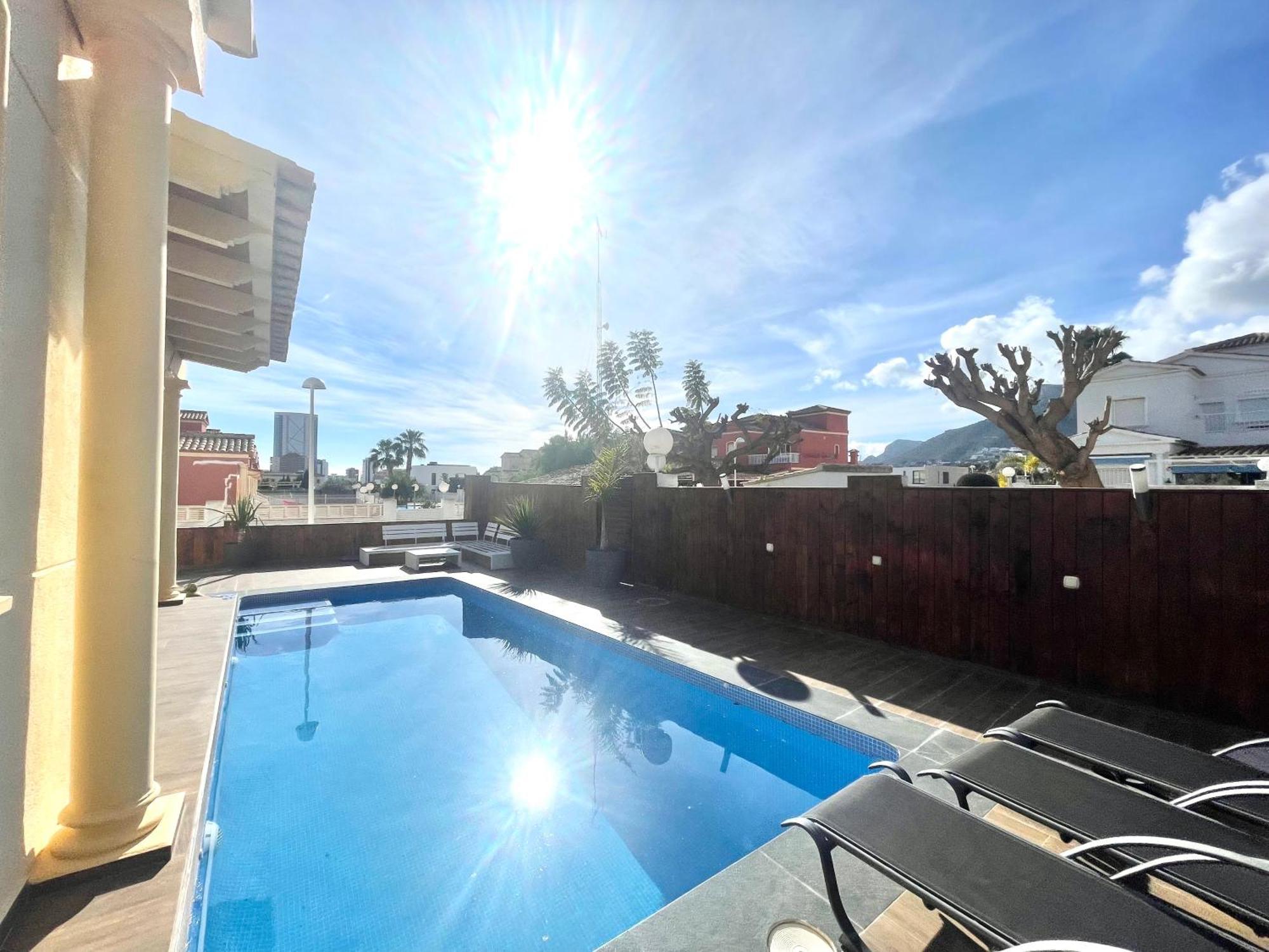 Sunset Pool Villa กัลเป ภายนอก รูปภาพ